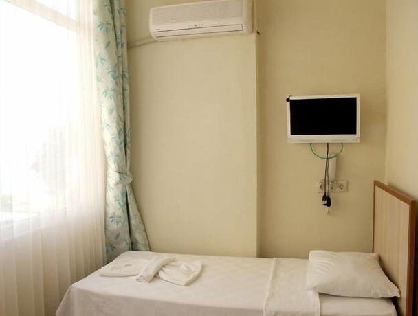 Imagen de la habitación del Bisera Hotel. Foto 5