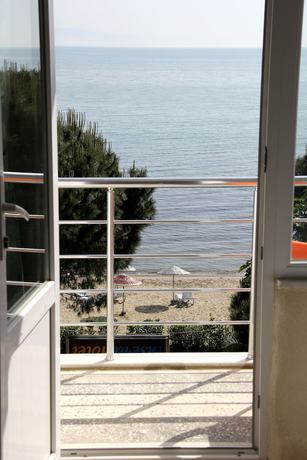 Imagen de la habitación del Bisera Hotel. Foto 7