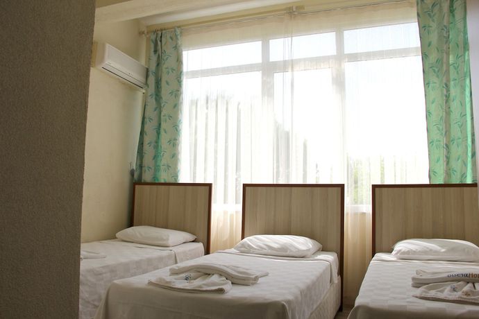 Imagen de la habitación del Bisera Hotel. Foto 10