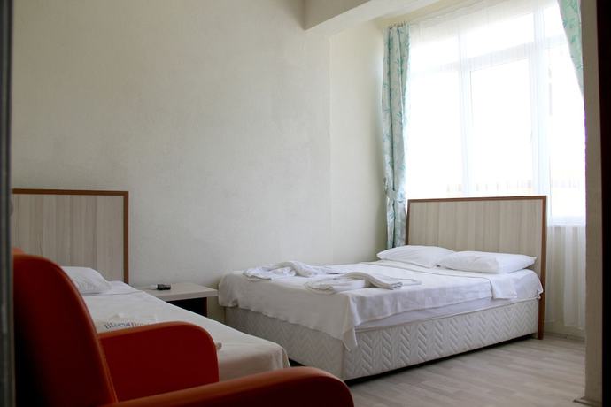 Imagen de la habitación del Bisera Hotel. Foto 13