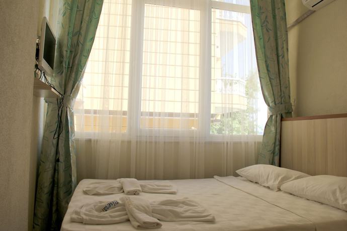 Imagen de la habitación del Bisera Hotel. Foto 15