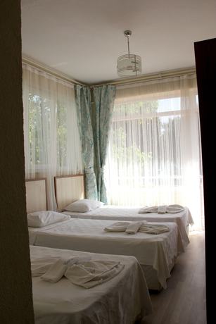 Imagen de la habitación del Bisera Hotel. Foto 16