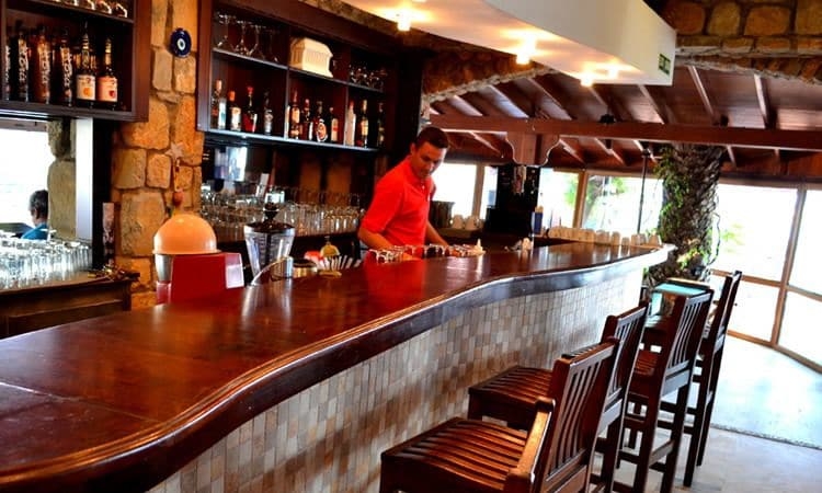 Imagen del bar/restaurante del Bitez Deniz Hotel. Foto 3