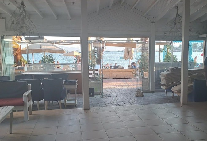 Imagen del bar/restaurante del Bitez Tiny House. Foto 5