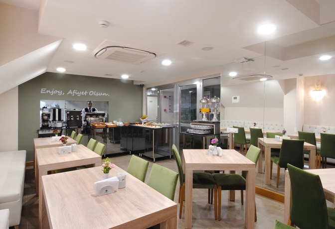 Imagen del bar/restaurante del Bizim Otel. Foto 3