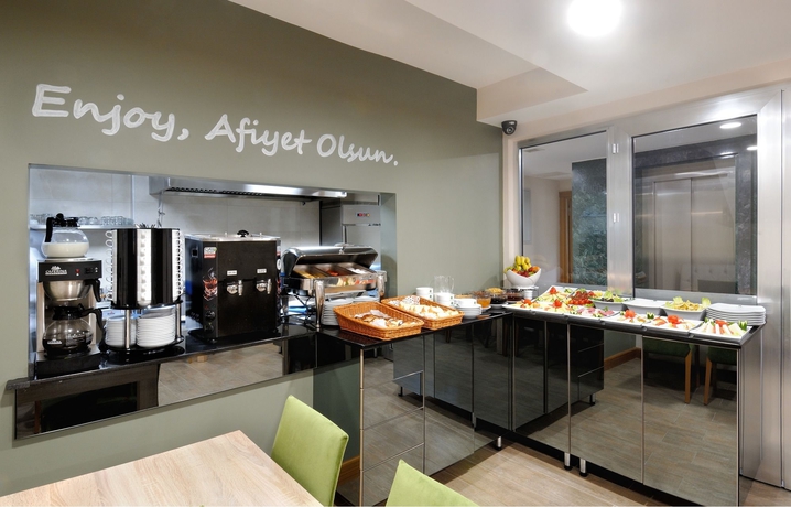 Imagen del bar/restaurante del Bizim Otel. Foto 6