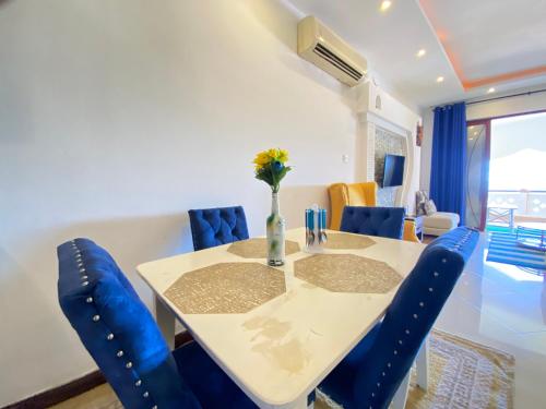 Imagen general del Bkay Beachfront Luxury Apartments. Foto 1