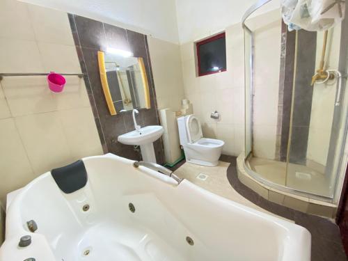 Imagen general del Bkay Beachfront Luxury Apartments. Foto 4