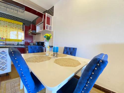 Imagen general del Bkay Beachfront Luxury Apartments. Foto 8