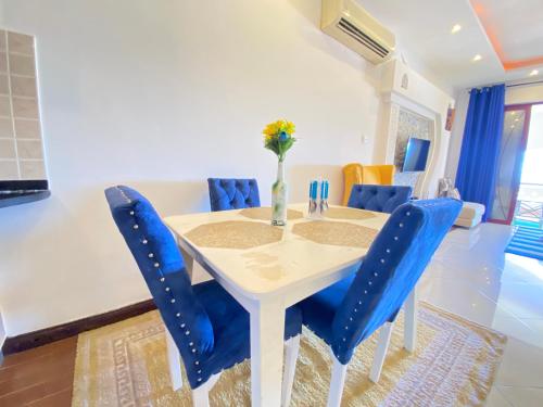 Imagen general del Bkay Beachfront Luxury Apartments. Foto 9