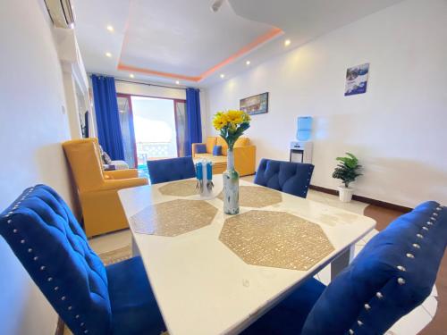 Imagen general del Bkay Beachfront Luxury Apartments. Foto 10