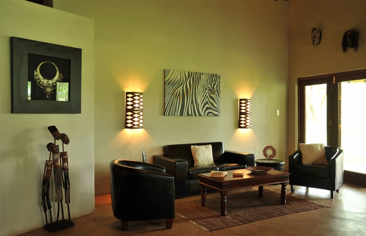 Imagen de los interiores del Black Rhino Game Lodge. Foto 11
