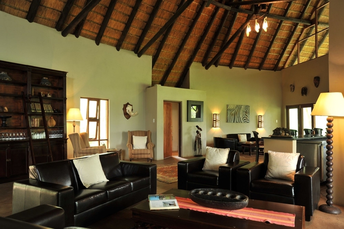 Imagen de los interiores del Black Rhino Game Lodge. Foto 13