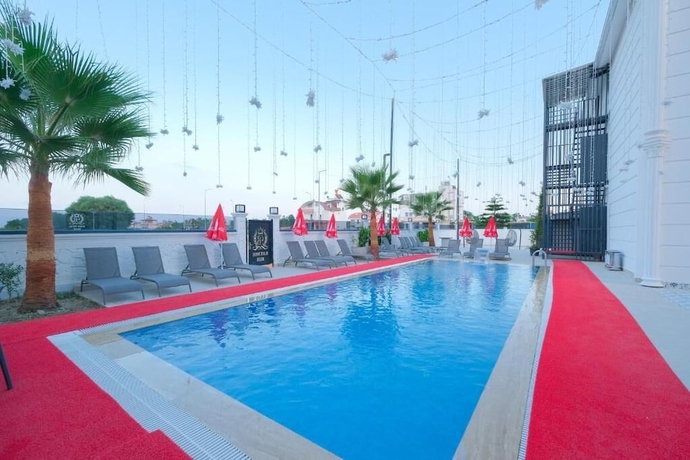 Imagen de la piscina del Black Royal Belek. Foto 13