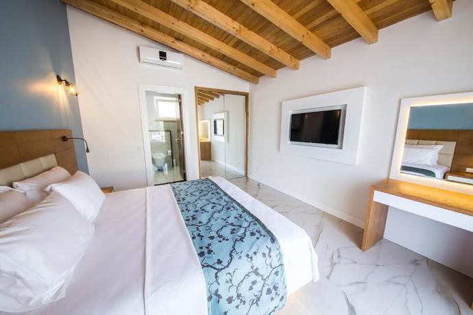 Imagen de la habitación del Blanca Beach Hotel. Foto 13