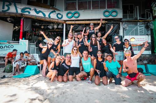 Imagen general del Blanco Beach Bar Hostel. Foto 9