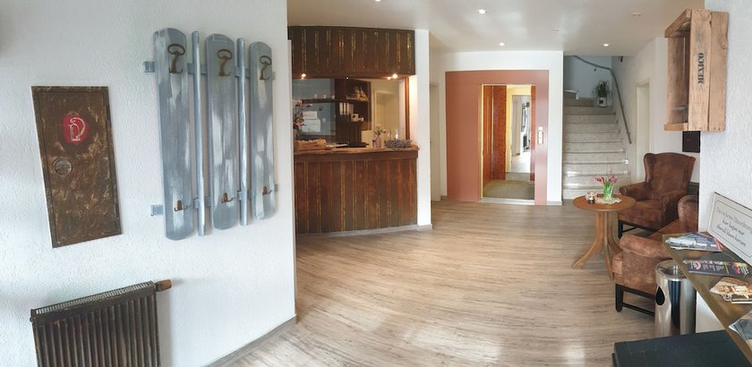 Imagen de los interiores del Blischkes Hotel. Foto 20