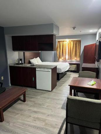 Imagen general del BlissPoint Inn & Suites, Northwood. Foto 1