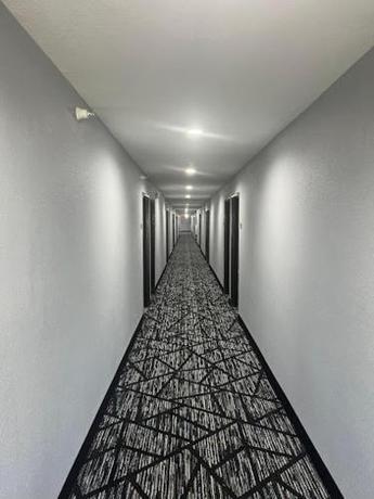 Imagen general del BlissPoint Inn & Suites, Northwood. Foto 3