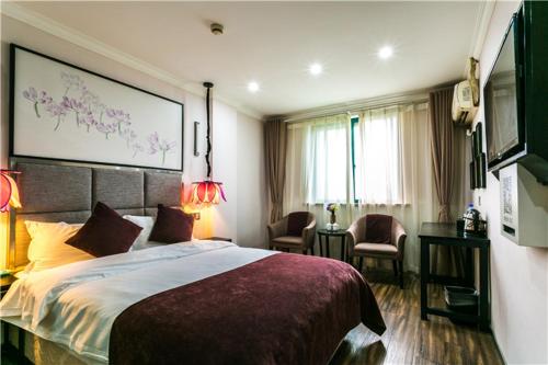 Imagen de la habitación del Blooming Hotel. Foto 8