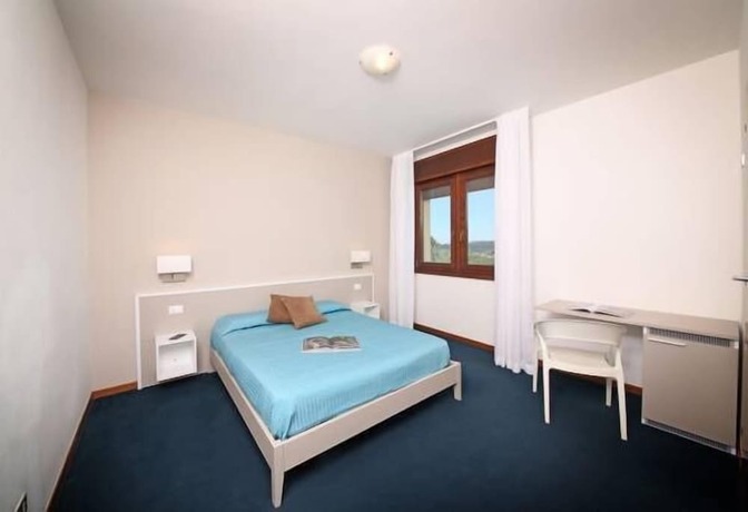 Imagen de la habitación del Blu Garda Hotel. Foto 10