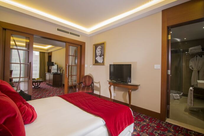 Imagen de la habitación del Blue Diamond Ataturk Palace. Foto 17