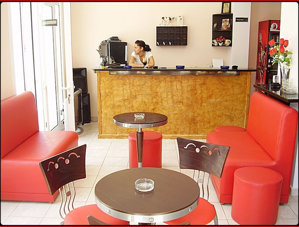 Imagen de los interiores del Blue Lake. Foto 16