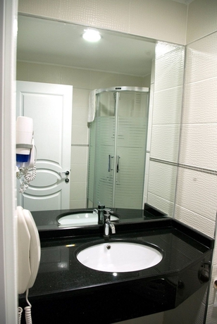 Imagen de la habitación del Blue Marine Hotel. Foto 10