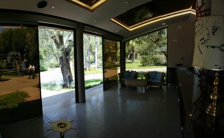 Imagen de los interiores del Blue Marine, Marina di Camerota. Foto 19