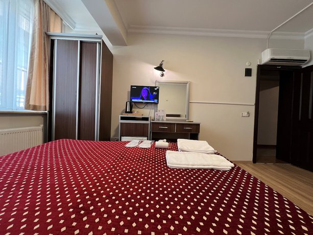 Imagen de la habitación del Blue Sea Hotel, Tuzla. Foto 2