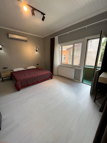 Imagen de la habitación del Blue Sea Hotel, Tuzla. Foto 9