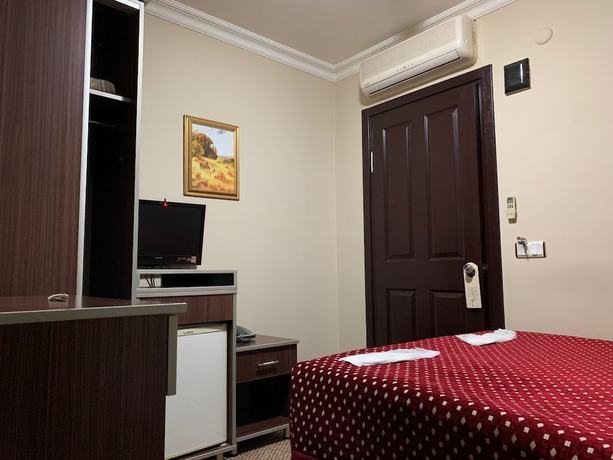 Imagen de la habitación del Blue Sea Hotel, Tuzla. Foto 11