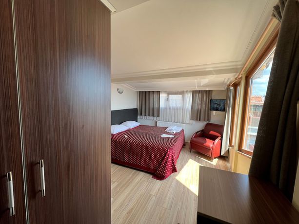 Imagen de la habitación del Blue Sea Hotel, Tuzla. Foto 15