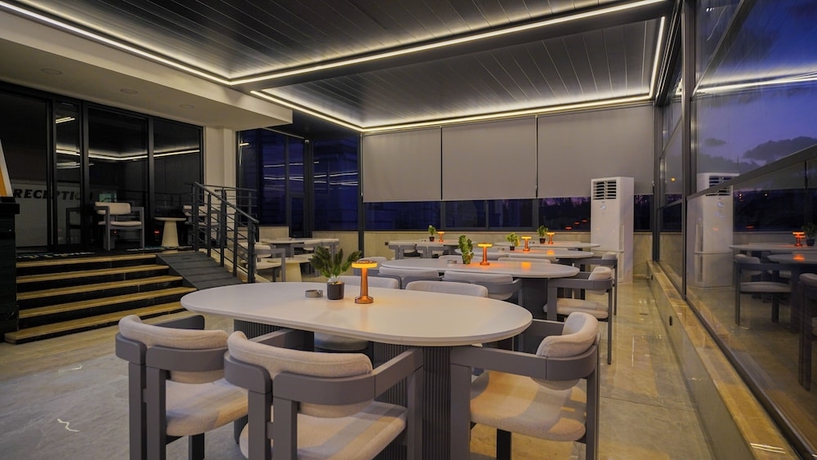 Imagen de los interiores del Blue Serenity Hotel. Foto 14