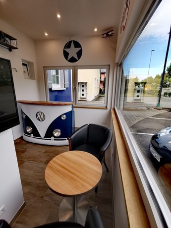 Imagen de los interiores del BnB Fliegerhaeusle Hagnau 24h Self Check In. Foto 15