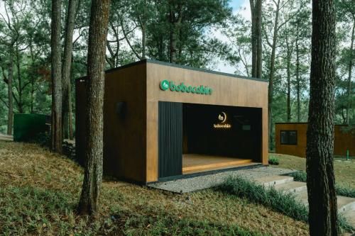 Imagen general del Bobocabin Padusan. Foto 1