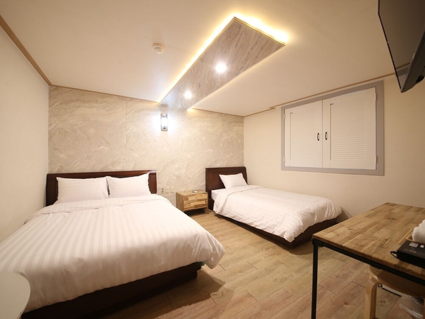 Imagen de la habitación del Bobos Hotel. Foto 1