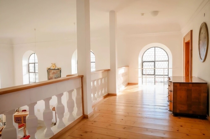 Imagen de los interiores del Bodensee-Schloss Maurach. Foto 13