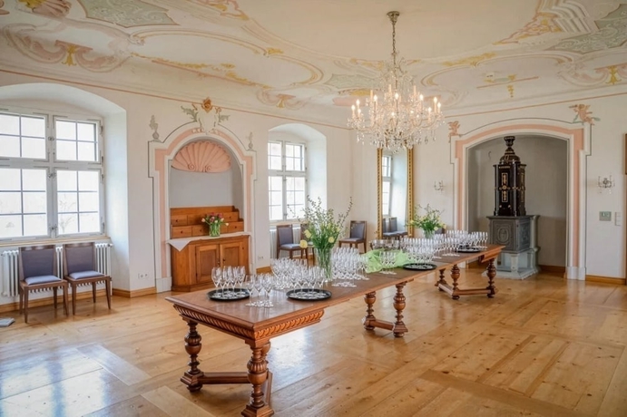 Imagen de los interiores del Bodensee-Schloss Maurach. Foto 15