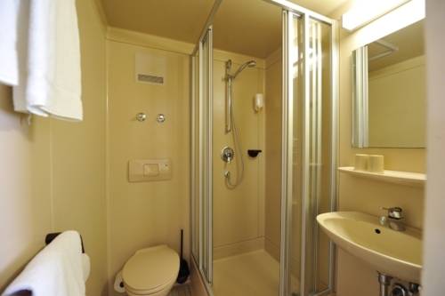 Imagen de la habitación del Bodenseehotel Lindau. Foto 6