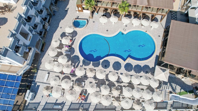Imagen de la piscina del Bodrum Fora Holiday Resort. Foto 14