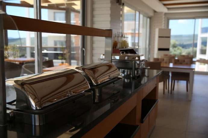 Imagen del bar/restaurante del Bodrum Hill Hotel. Foto 2