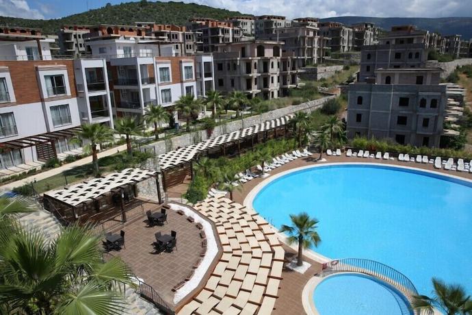 Imagen de la piscina del Bodrum Hill Hotel. Foto 20
