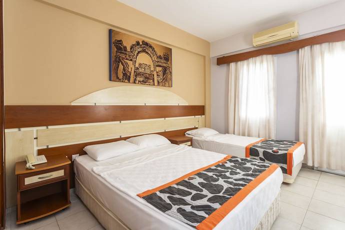 Imagen de la habitación del Bodrum Moonlight Hotel. Foto 10