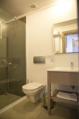 Imagen de la habitación del Bodrum Sea Side Beach Club Hotel. Foto 3