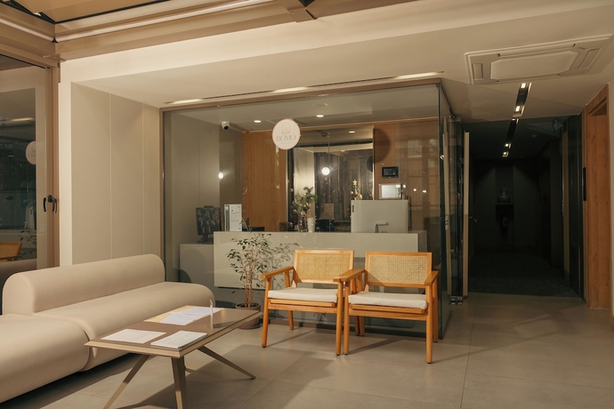 Imagen de los interiores del Bomo Suites. Foto 15