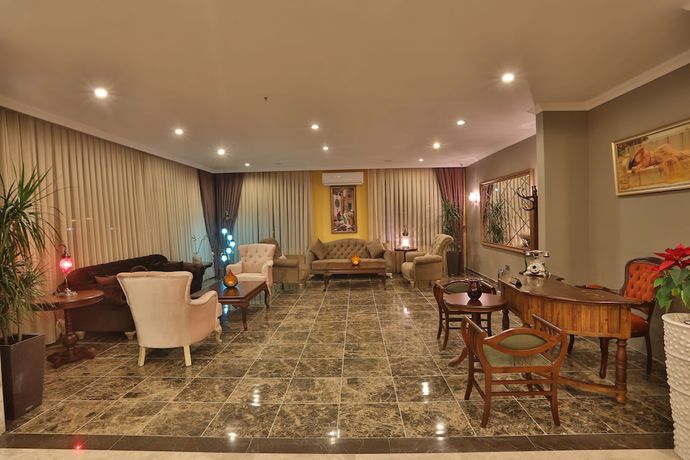 Imagen de los interiores del Bon Hotel City And Resort. Foto 14