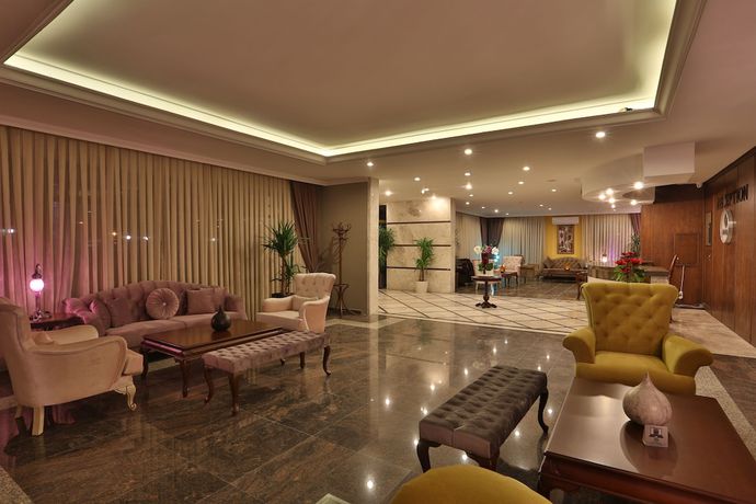 Imagen de los interiores del Bon Hotel City And Resort. Foto 16