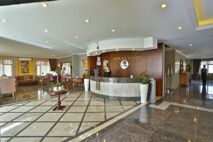 Imagen de los interiores del Bon Hotel City And Resort. Foto 18