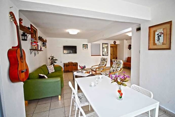 Imagen de los interiores del Bonapart Hotel. Foto 18